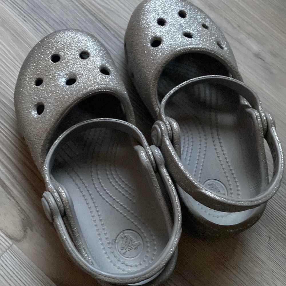 Crocs silver shoes, size  T 10